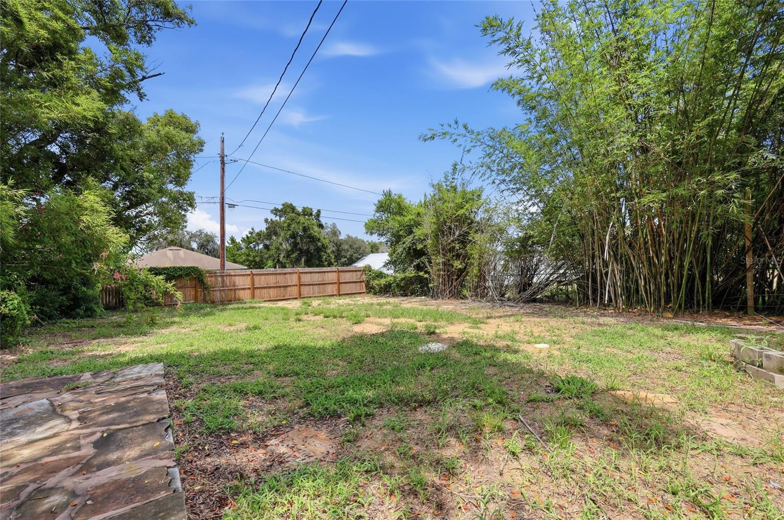 4 E Bay St Property Photo 14