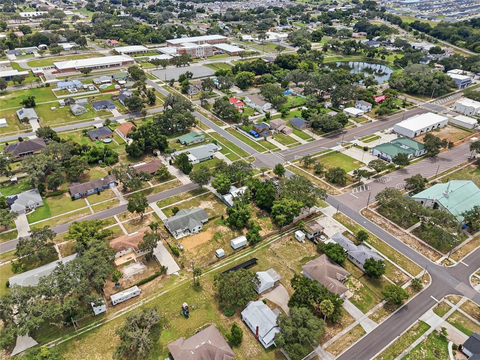 4 E Bay St Property Photo 15