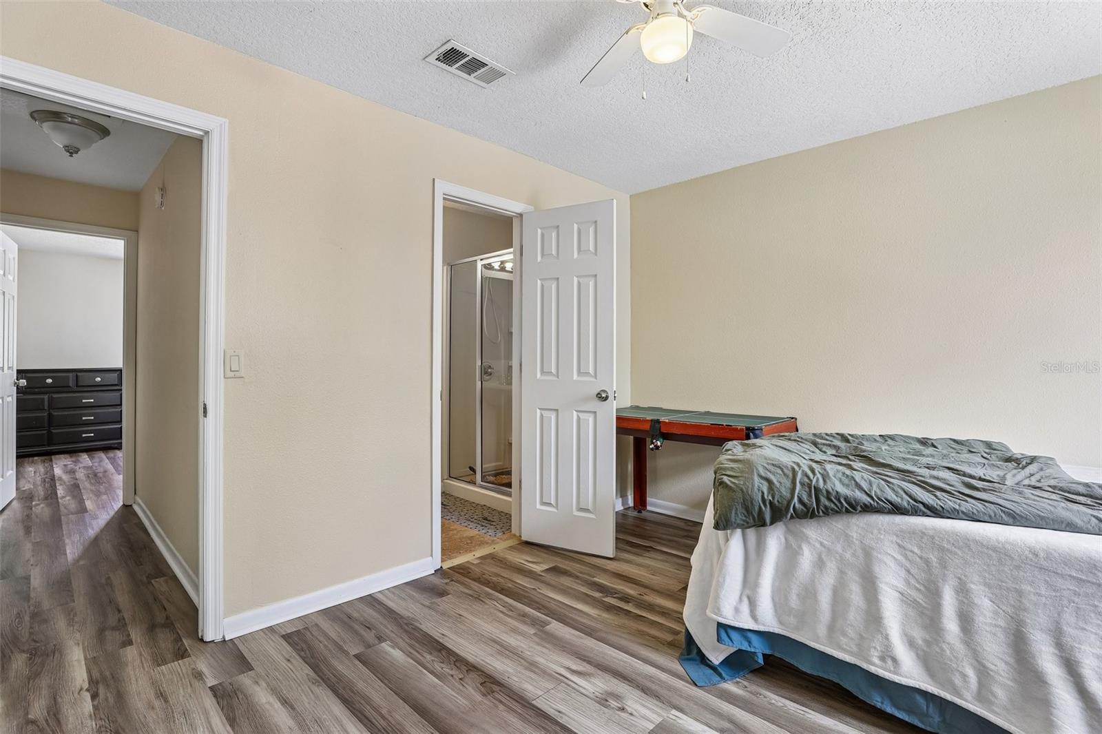 12061 Tift Cir Property Photo 9