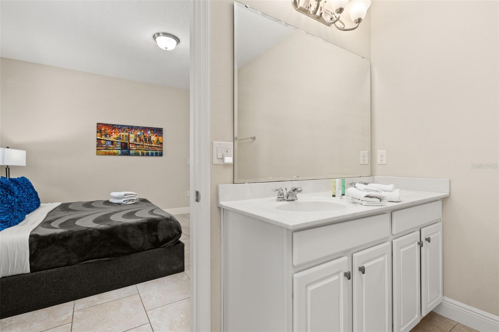 5373 Oakbourne Ave Property Photo 15