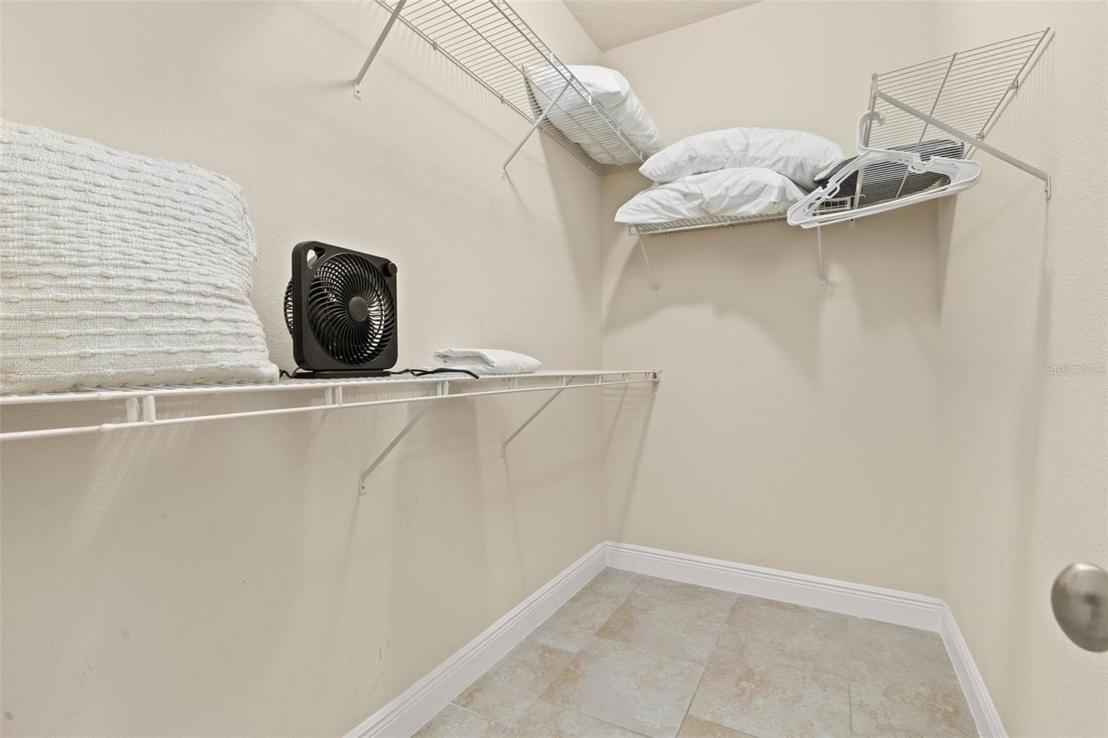 5373 Oakbourne Ave Property Photo 16