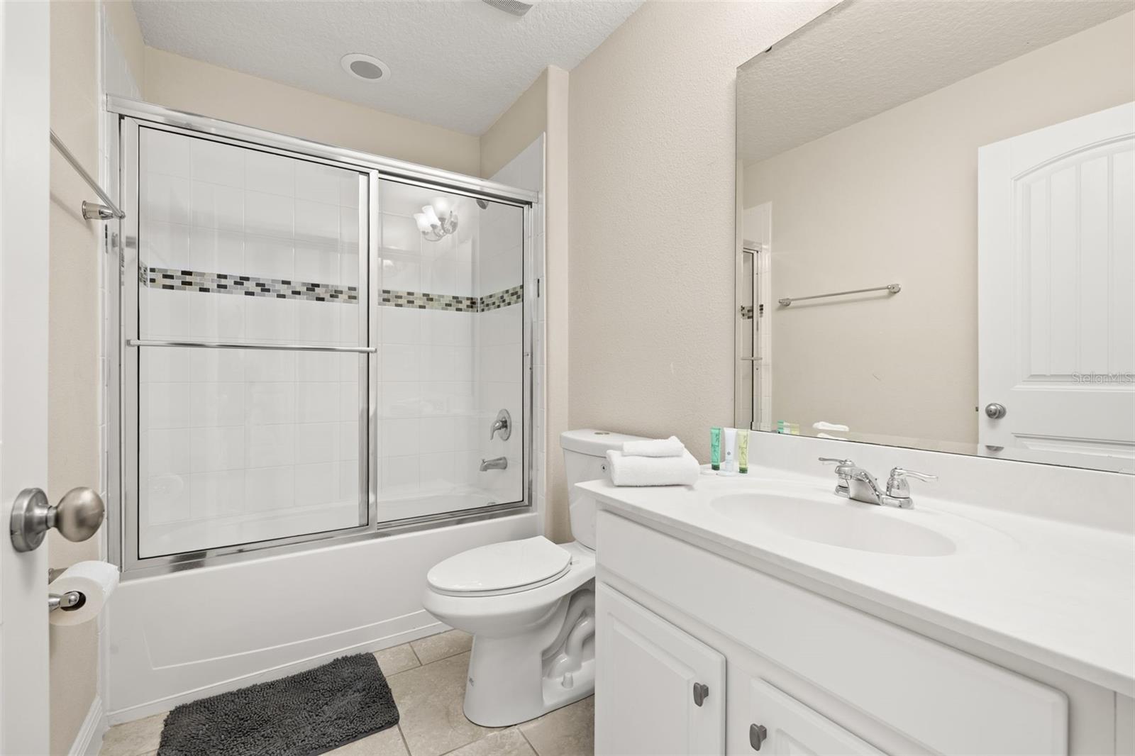 5373 Oakbourne Ave Property Photo 19