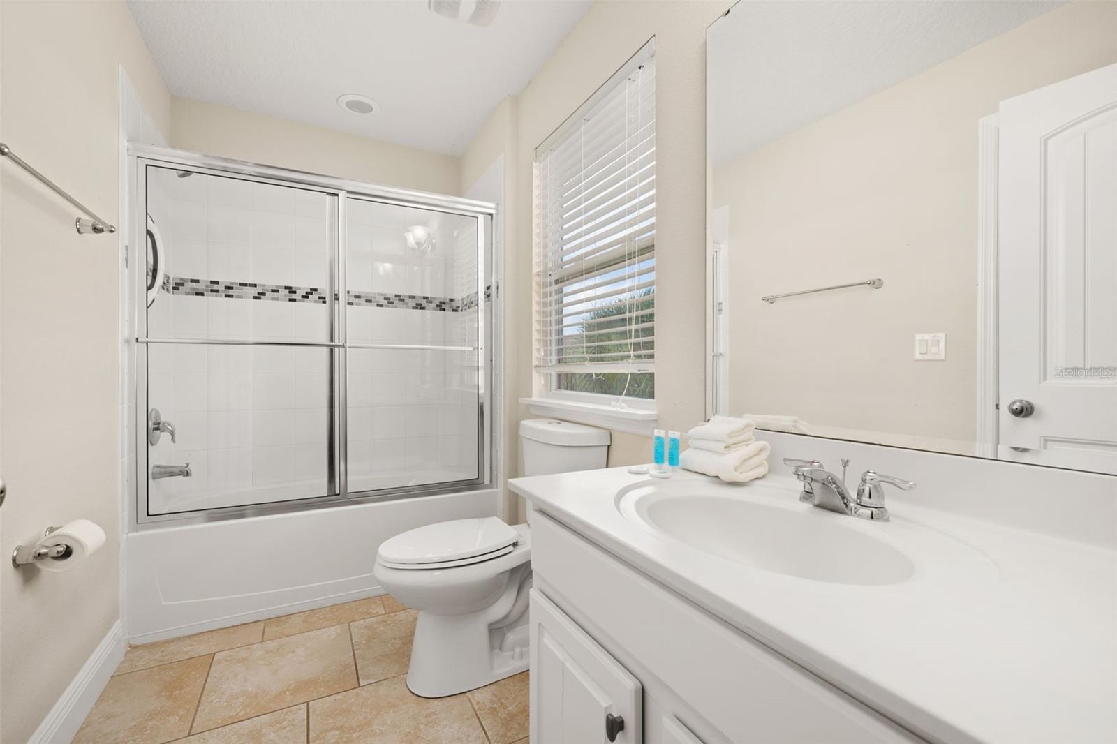 5373 Oakbourne Ave Property Photo 31