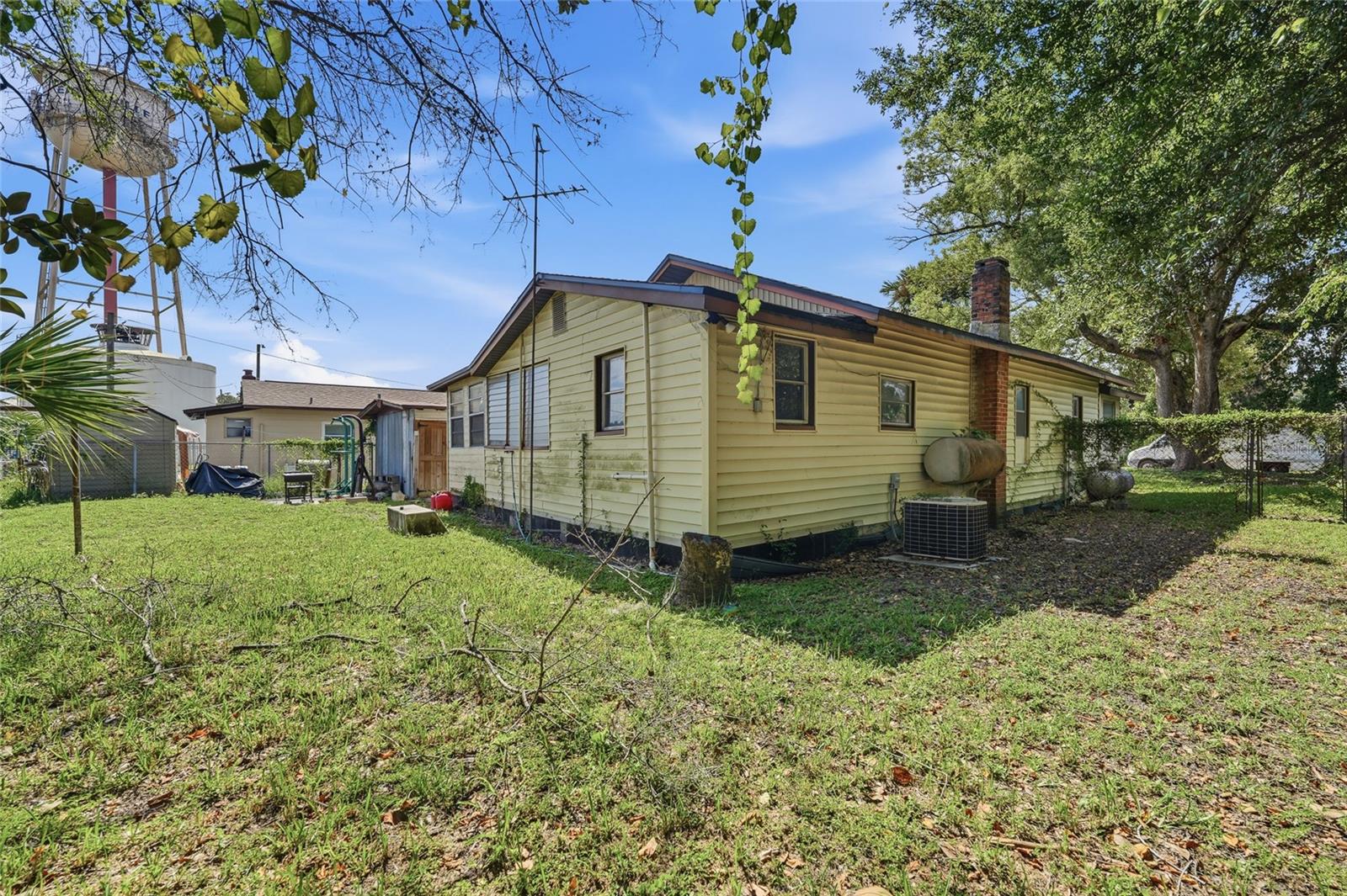 307 Lemon St Property Photo 18