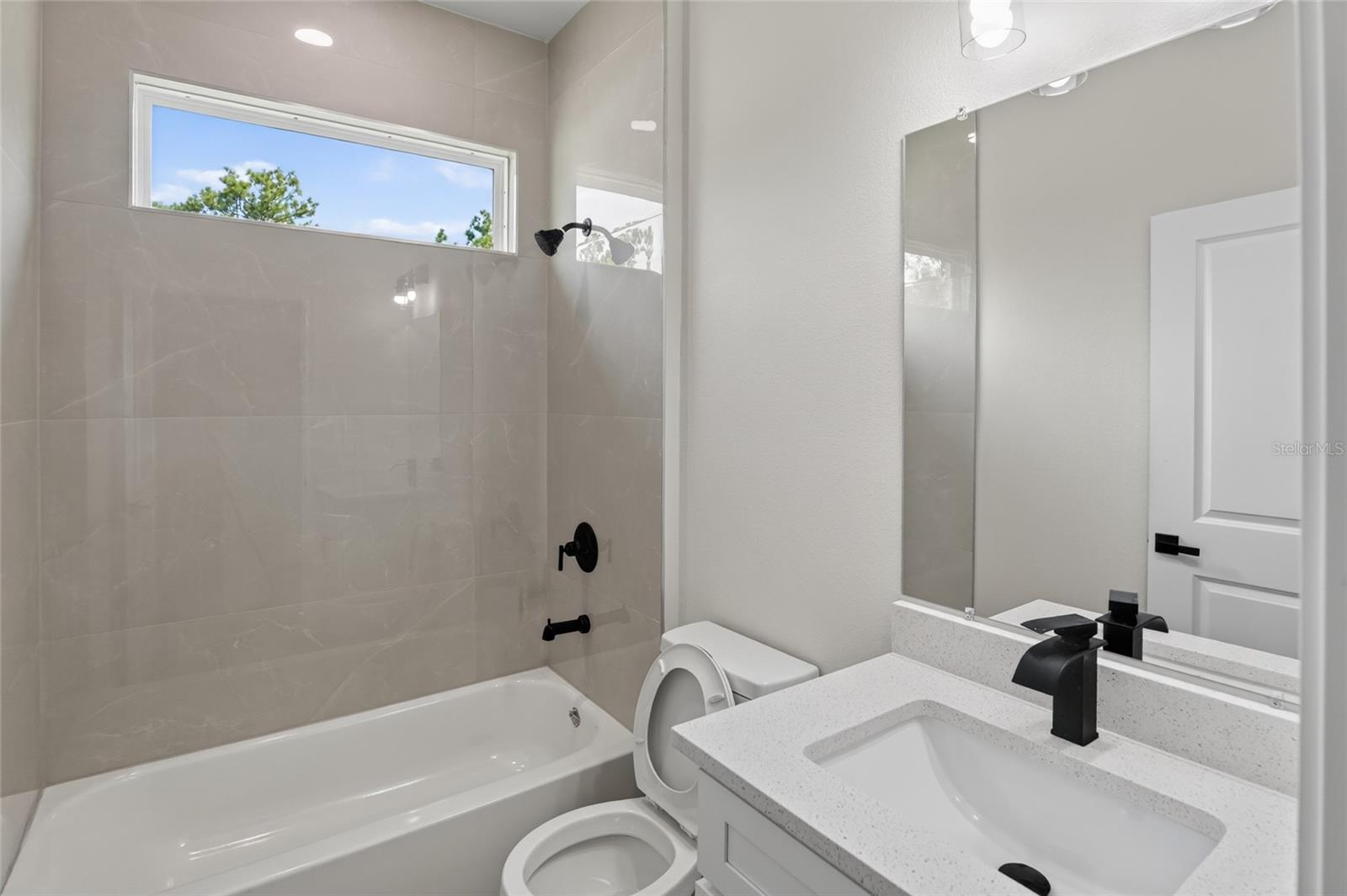 184 Linder Dr Property Photo 23