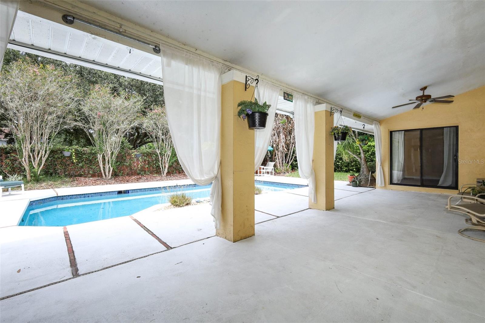 4661 N Saint Brides Cir Property Photo 4