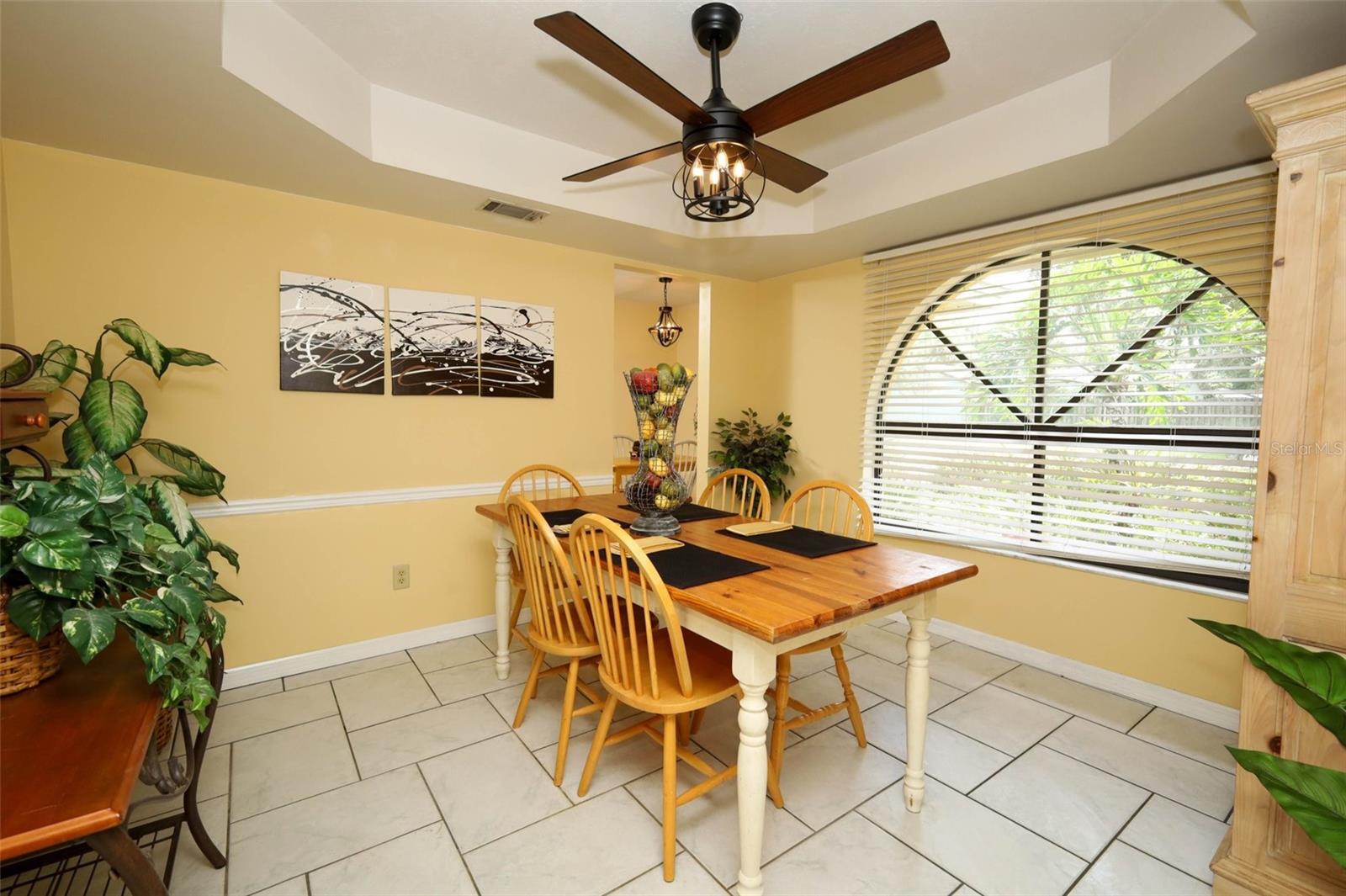 4661 N Saint Brides Cir Property Photo 8