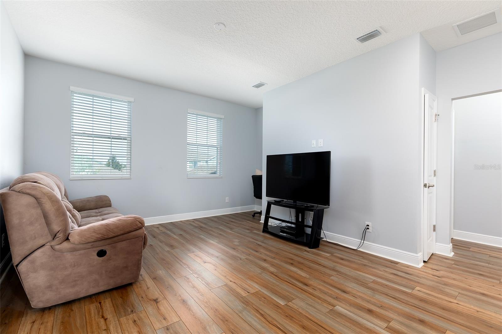 995 Karst Tree Ln Property Photo 21