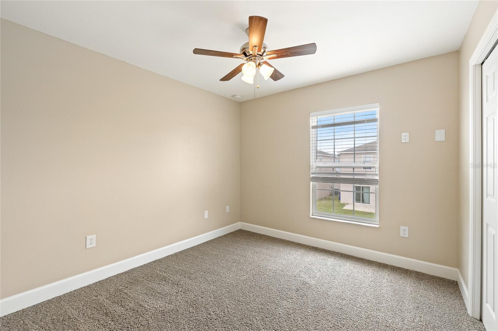 1469 Salisbury Dr Property Photo 13