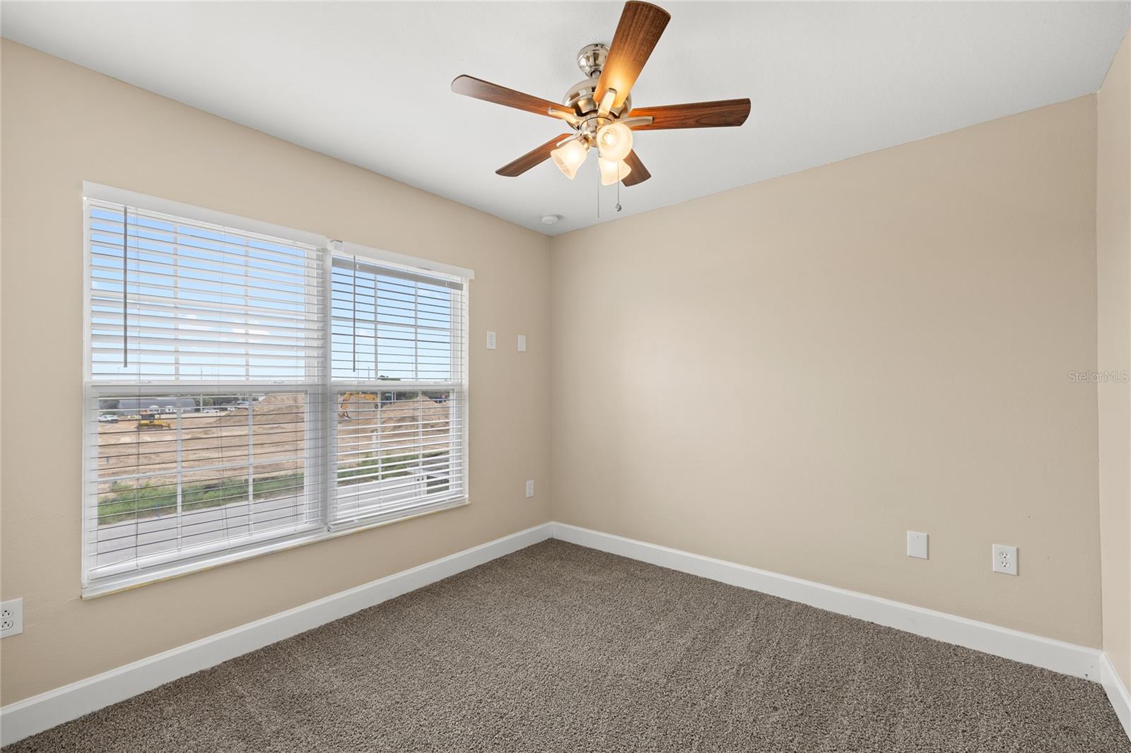 1469 Salisbury Dr Property Photo 22