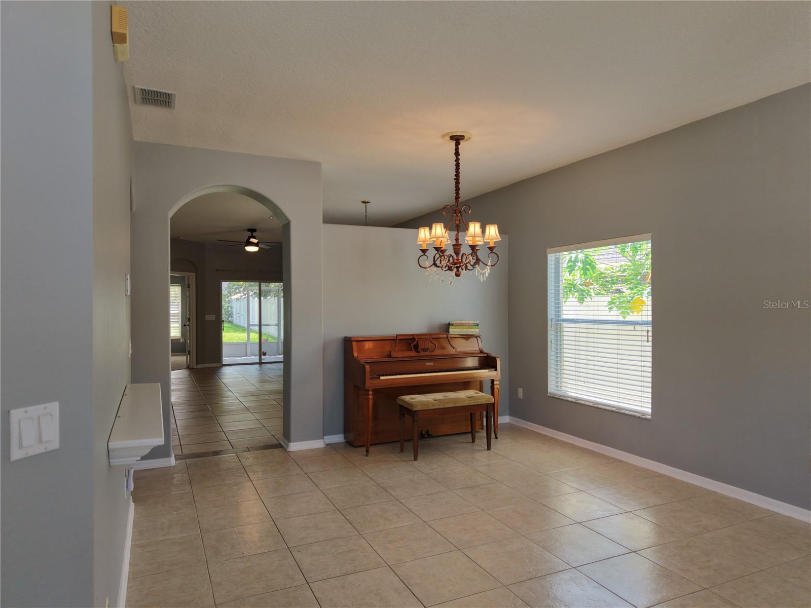 8251 Newbury Sound Ln Property Photo 6