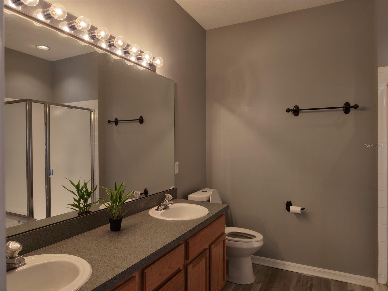 8251 Newbury Sound Ln Property Photo 14