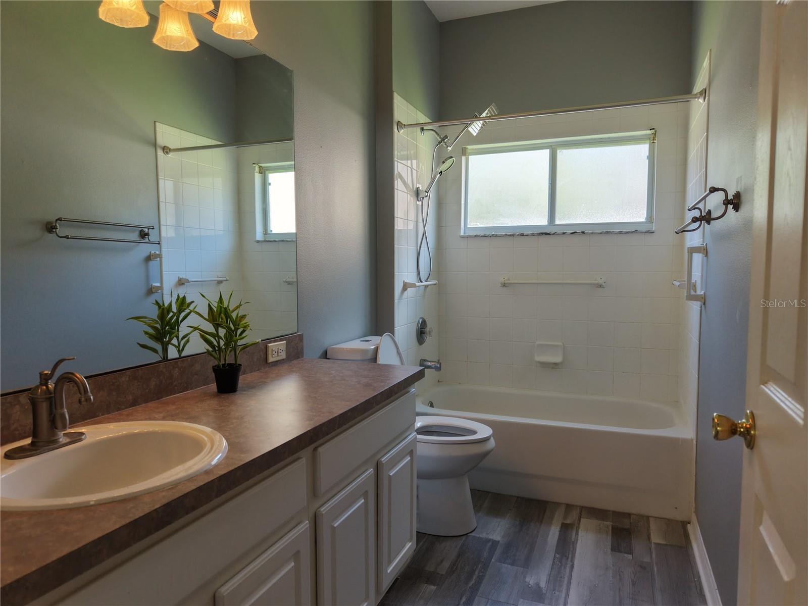 8251 Newbury Sound Ln Property Photo 21