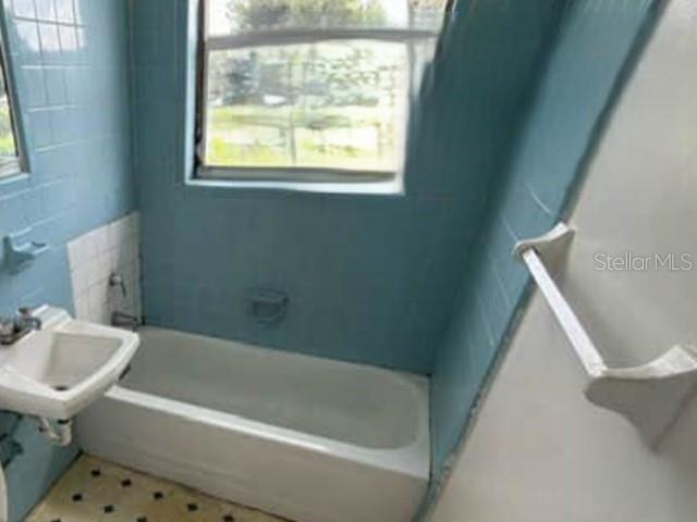 904 Se Hall St Property Photo 8
