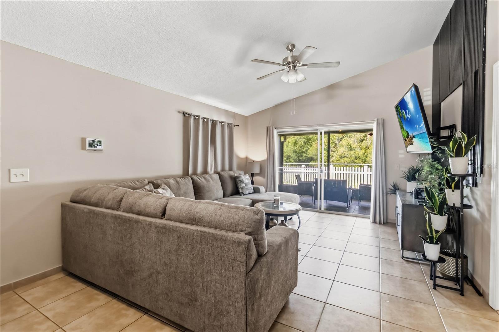 2412 Sonja Ct Property Photo 6