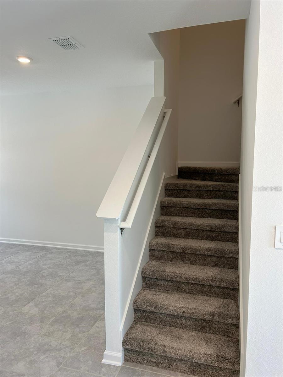 3350 Laurent Loop Property Photo 13