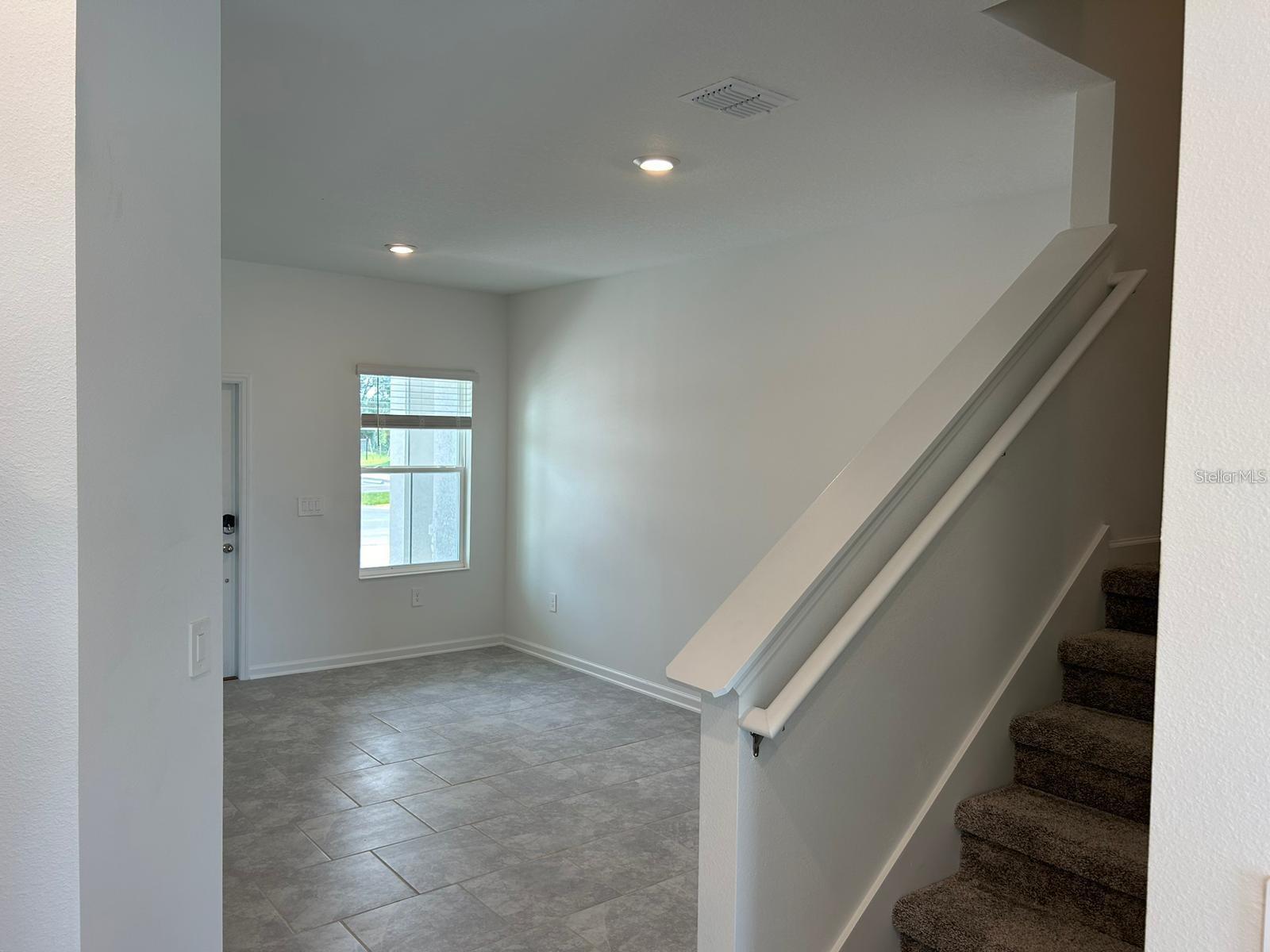 3350 Laurent Loop Property Photo 15
