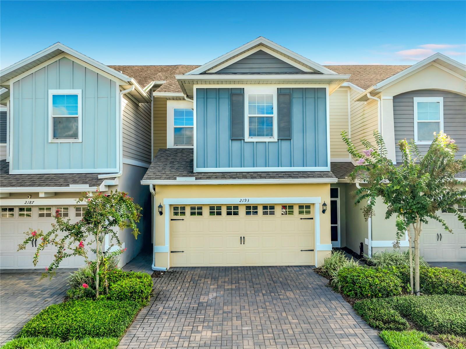 2193 Sedge Grass Way Property Photo 3