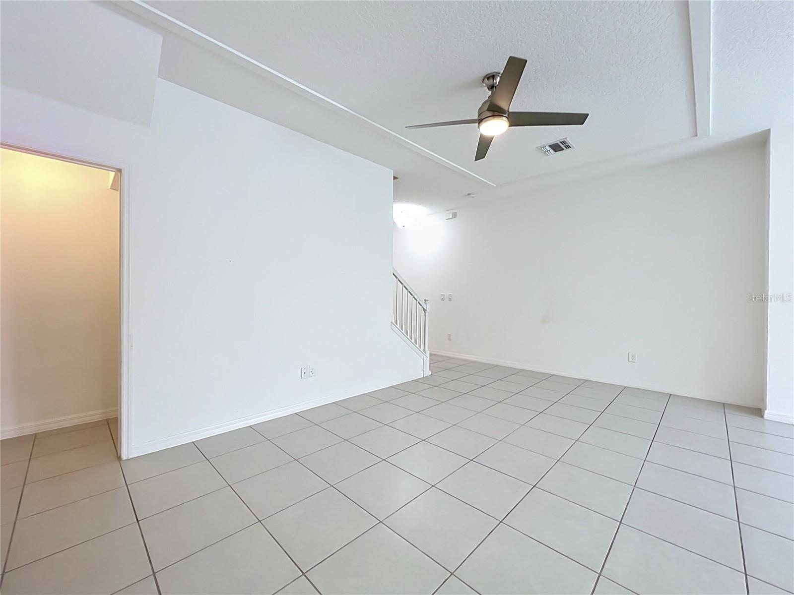 2193 Sedge Grass Way Property Photo 16