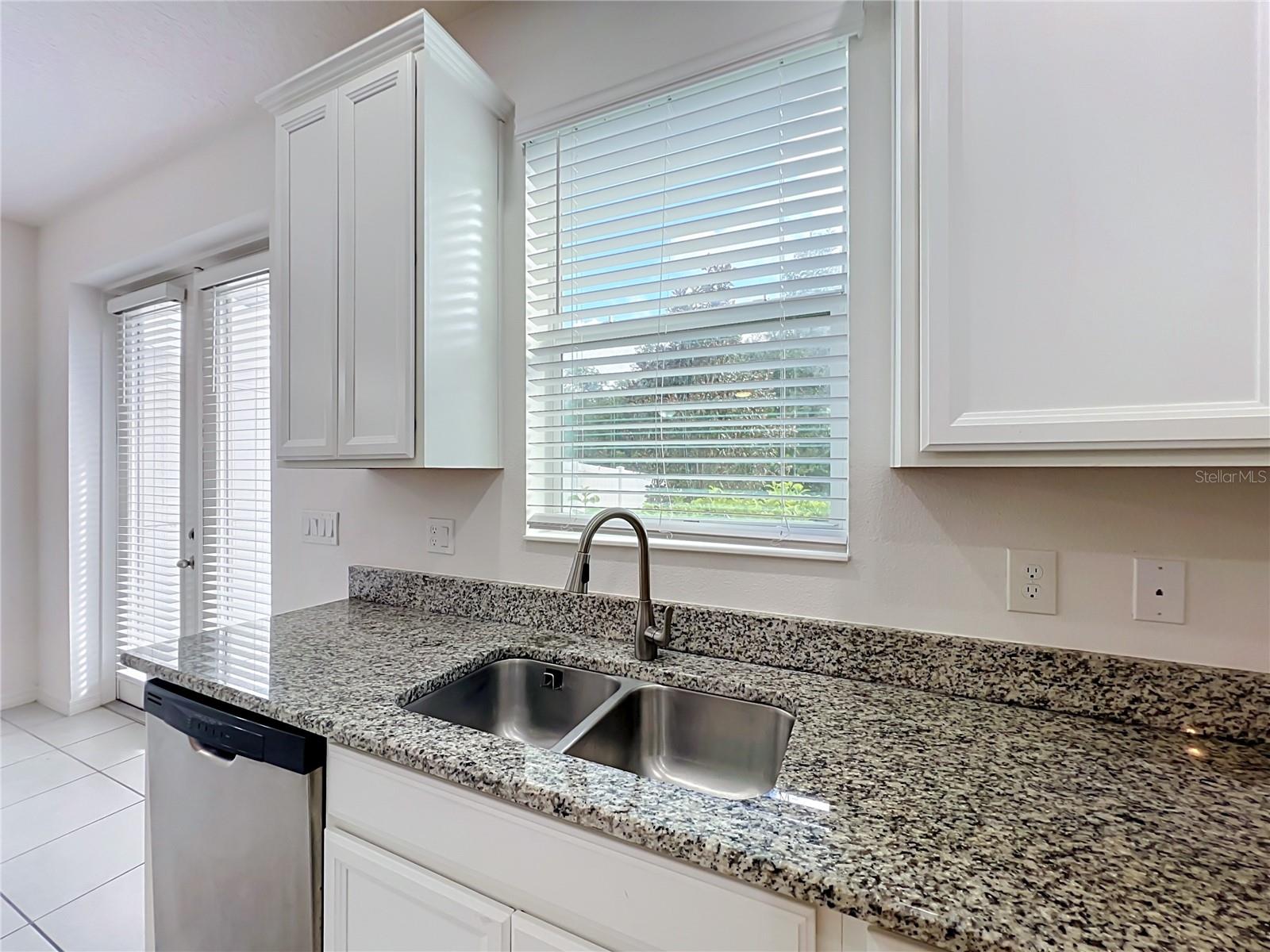 2193 Sedge Grass Way Property Photo 21