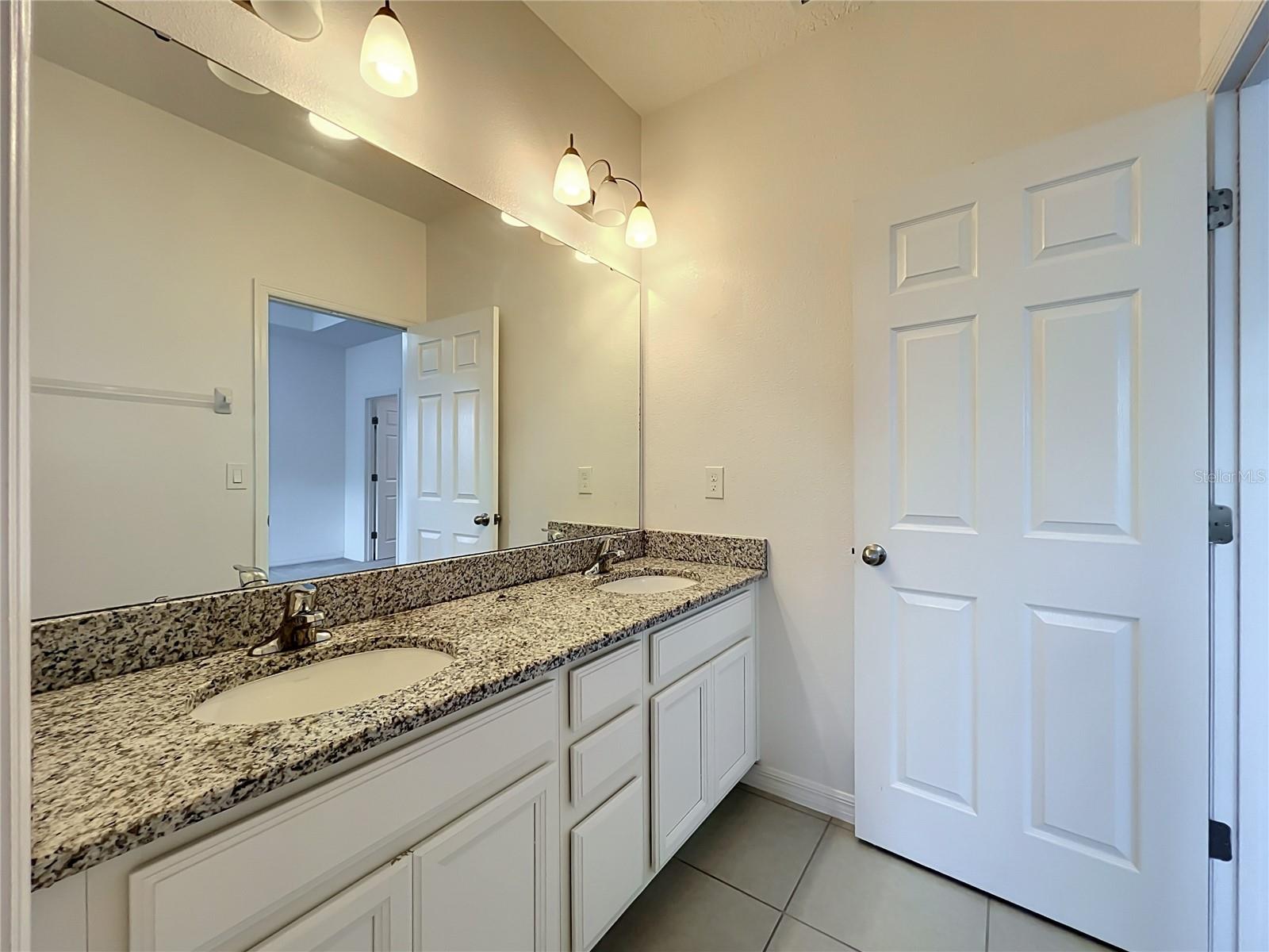 2193 Sedge Grass Way Property Photo 35