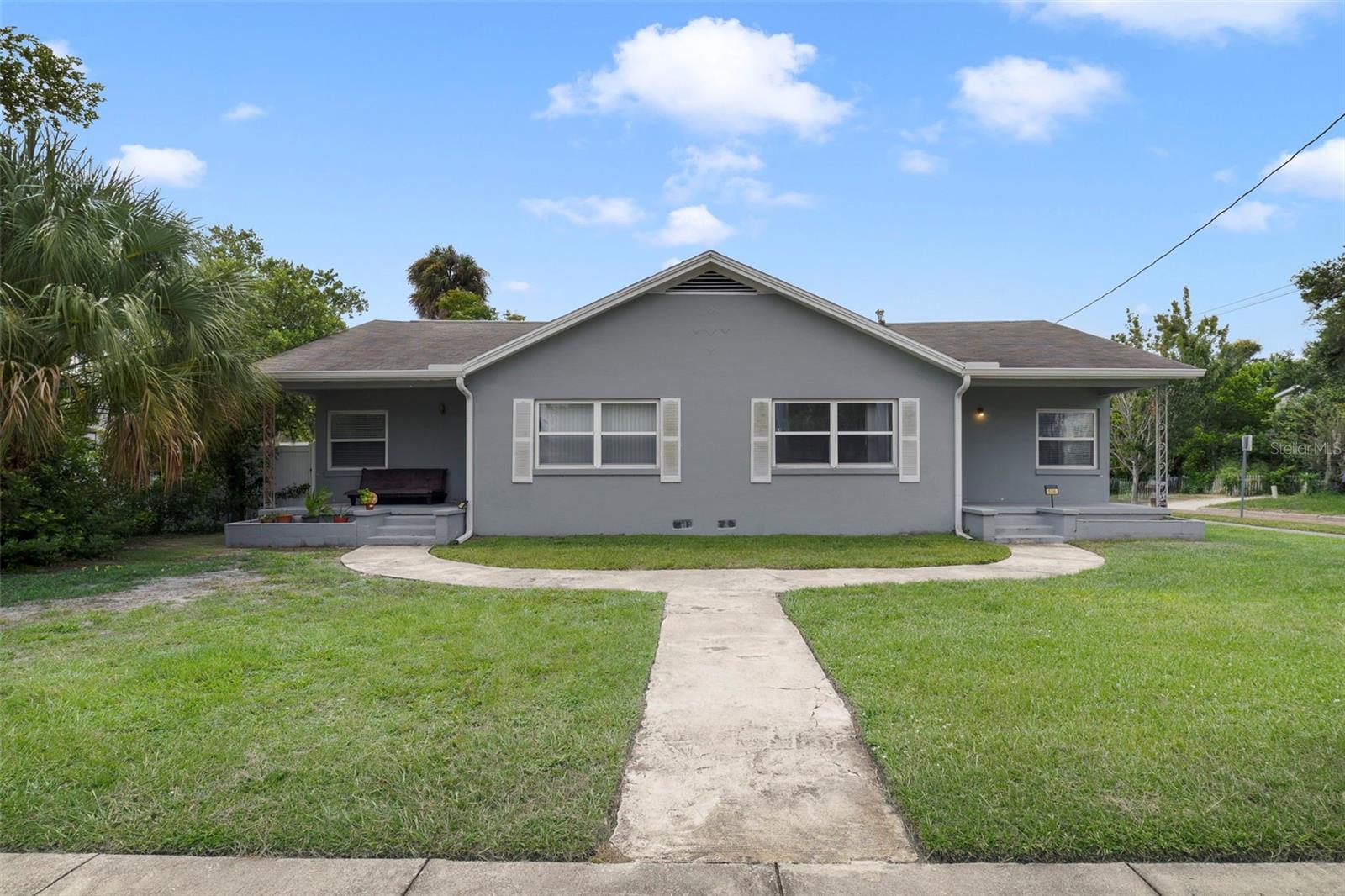 524 & 526 Sumner St Property Photo 1