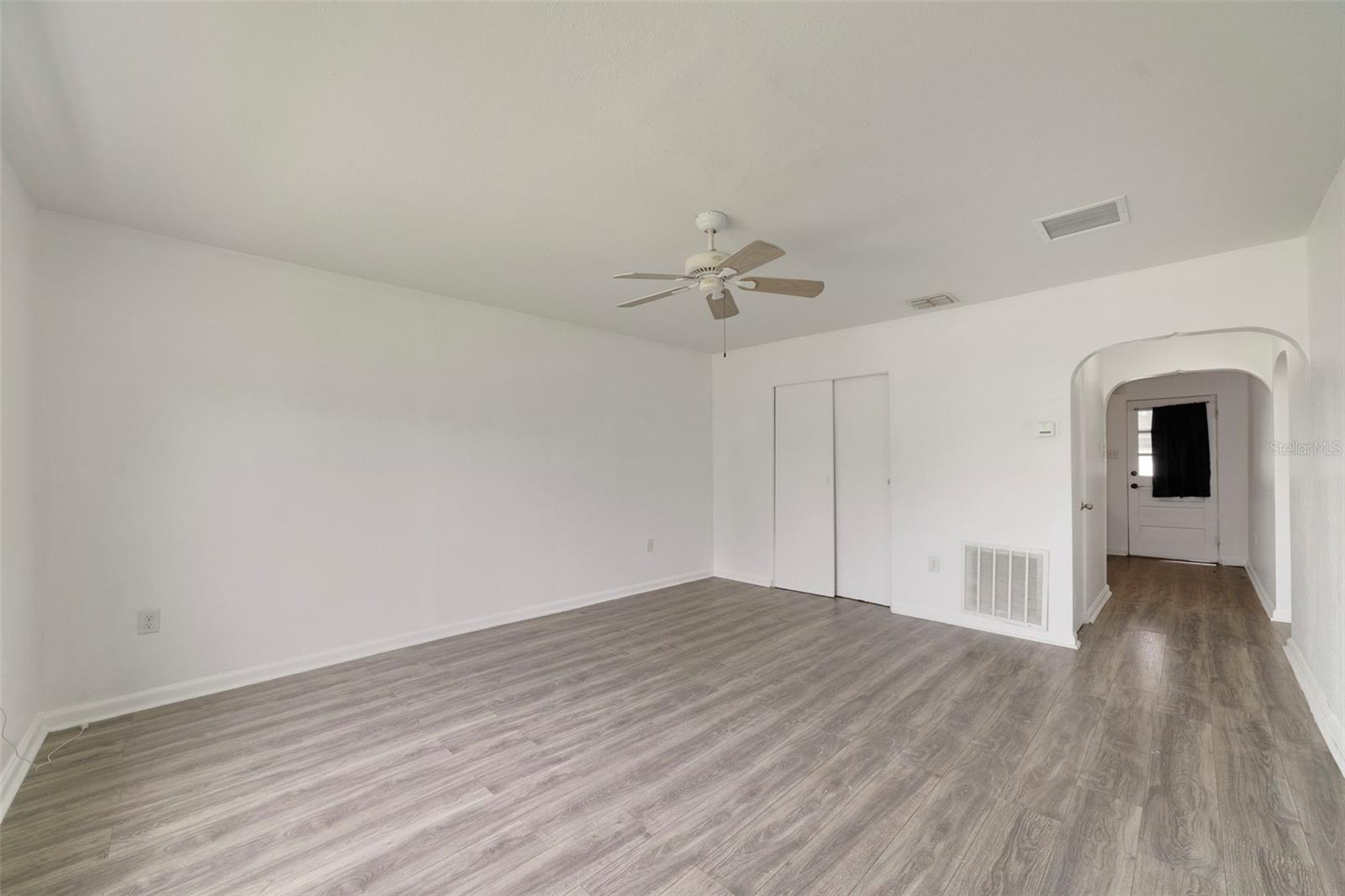 524 & 526 Sumner St Property Photo 4