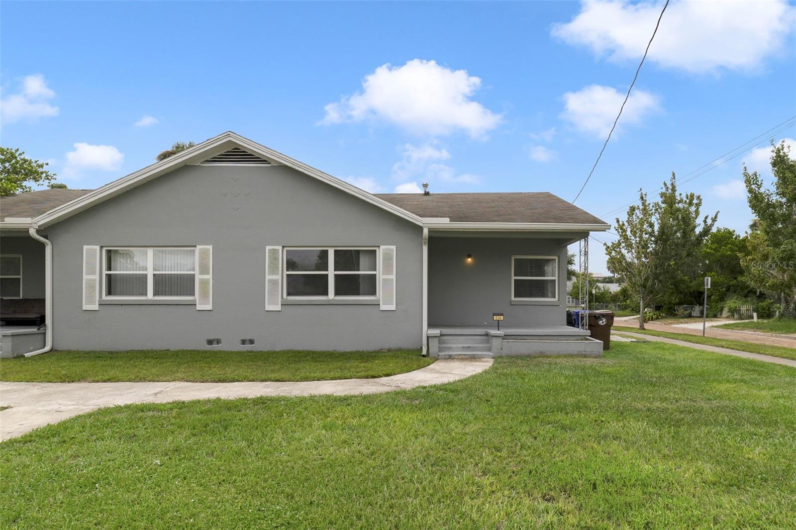 524 & 526 Sumner St Property Photo 17