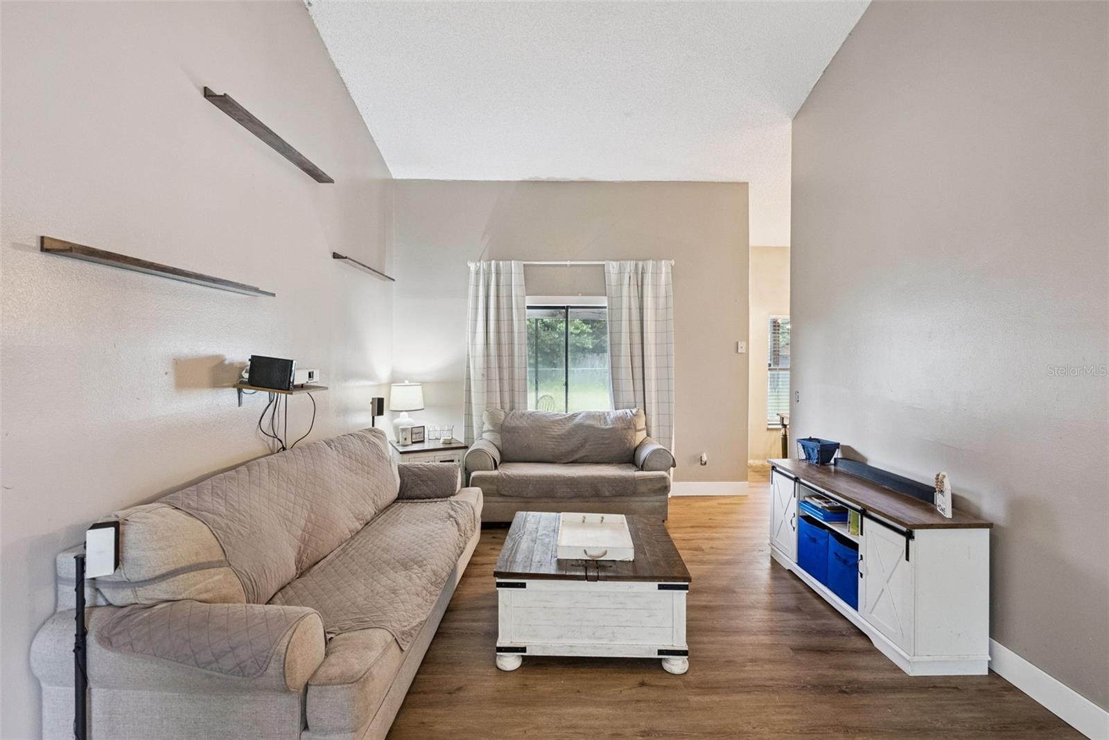 2590 Haulover Blvd Property Photo 10