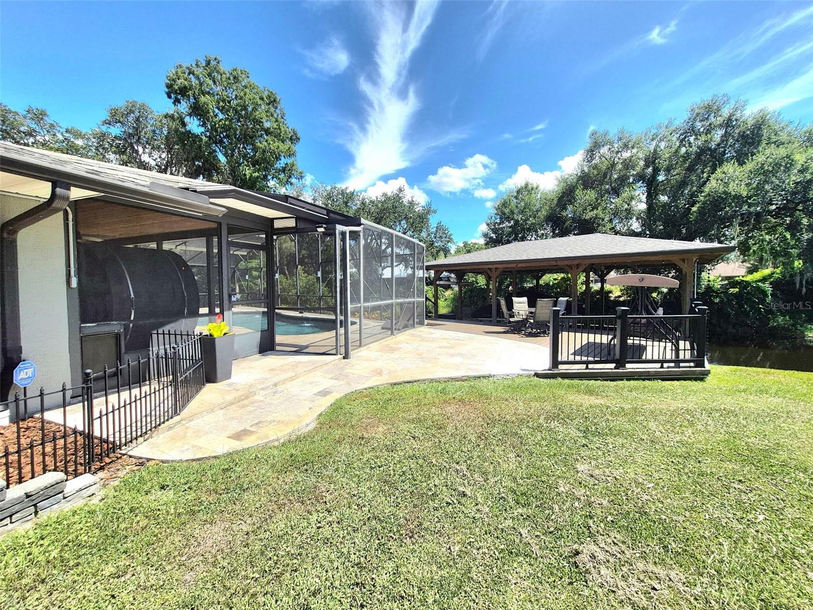 5370 Whispering Pine Cir Property Photo 46