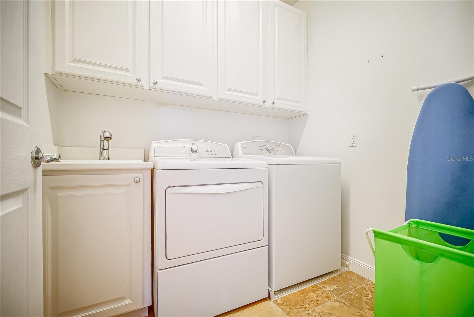 8523 Leatherleaf Ln Property Photo 15