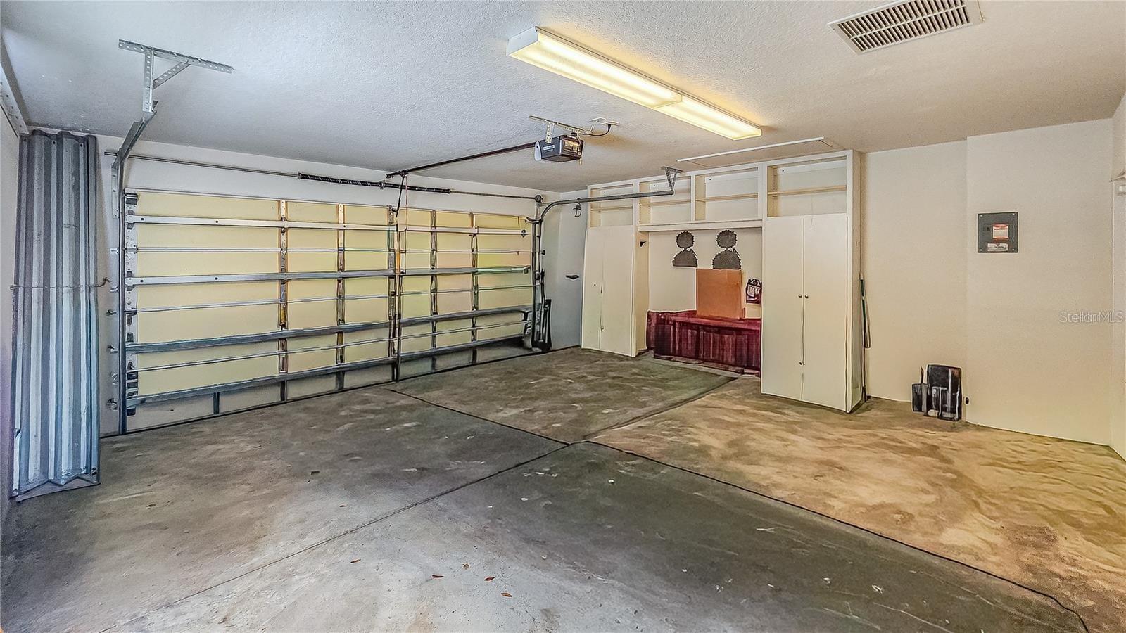 8523 Leatherleaf Ln Property Photo 25