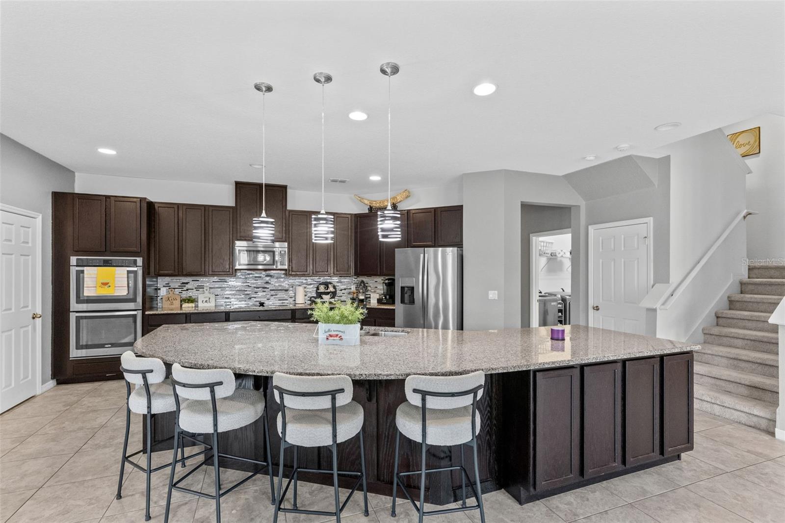 1553 Pine Marsh Loop Property Photo 3