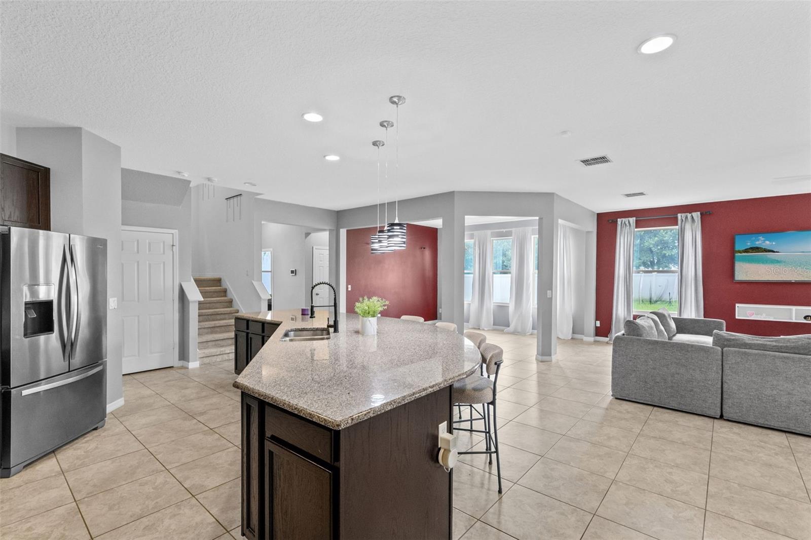 1553 Pine Marsh Loop Property Photo 7