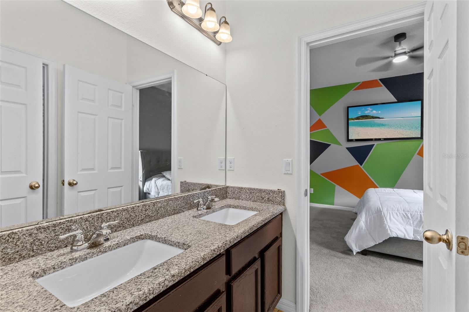 1553 Pine Marsh Loop Property Photo 23