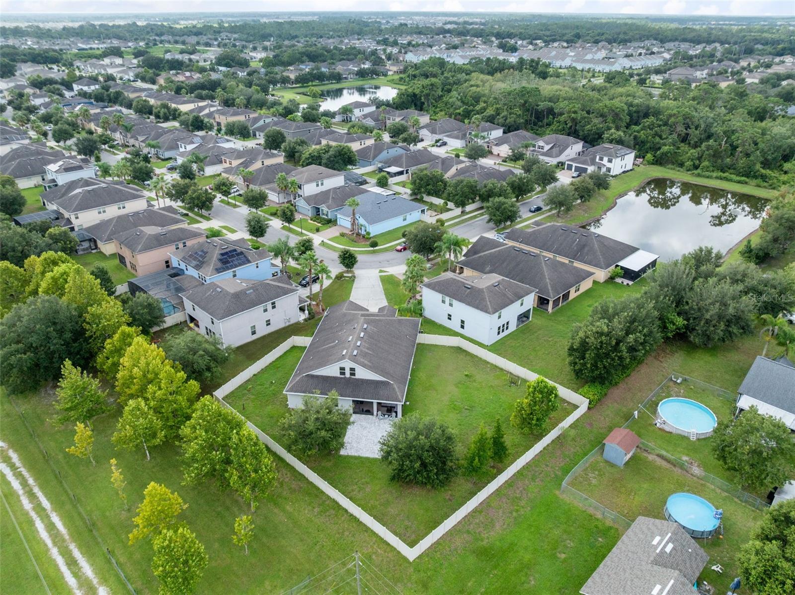 1553 Pine Marsh Loop Property Photo 36