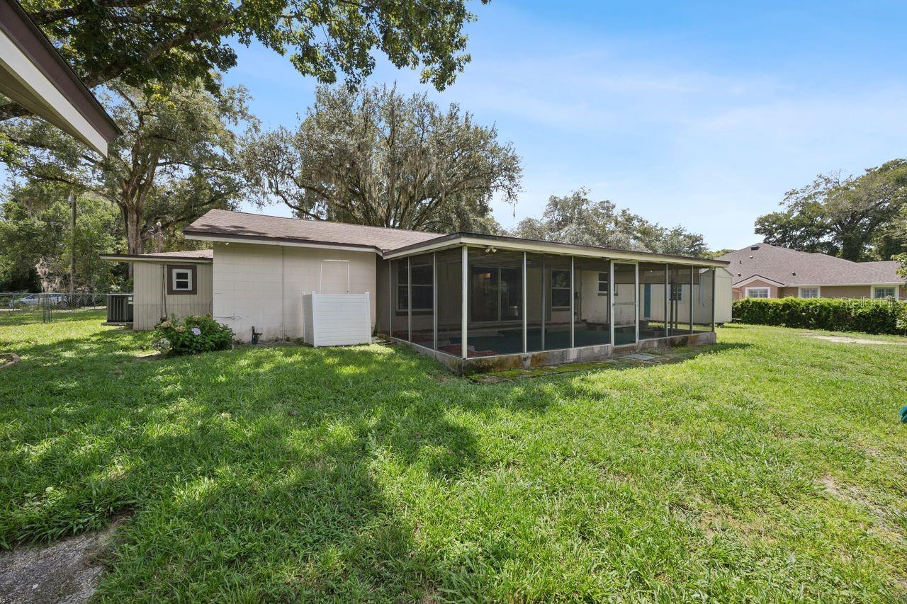405 Oakhurst St Property Photo 40