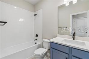 4353 Roush Ave Property Photo 9