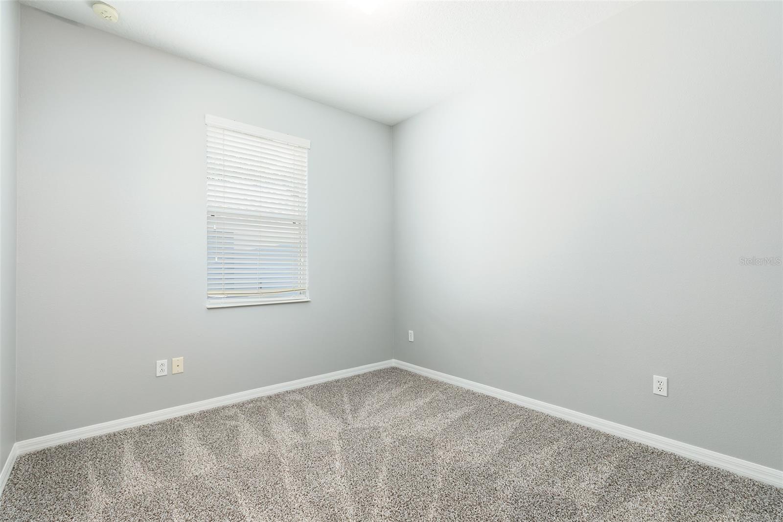O6436284 Property Photo 7