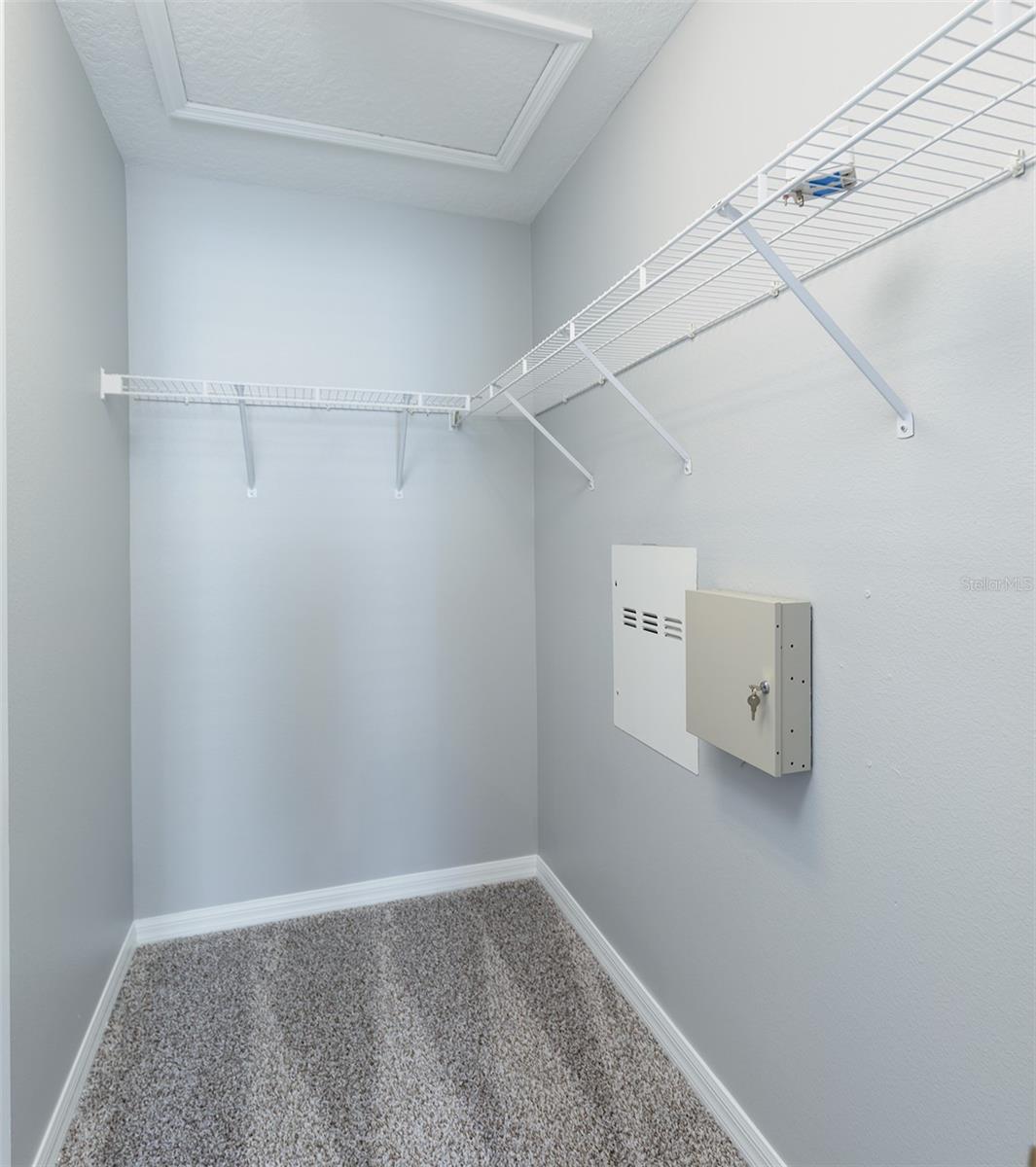 O6436284 Property Photo 12