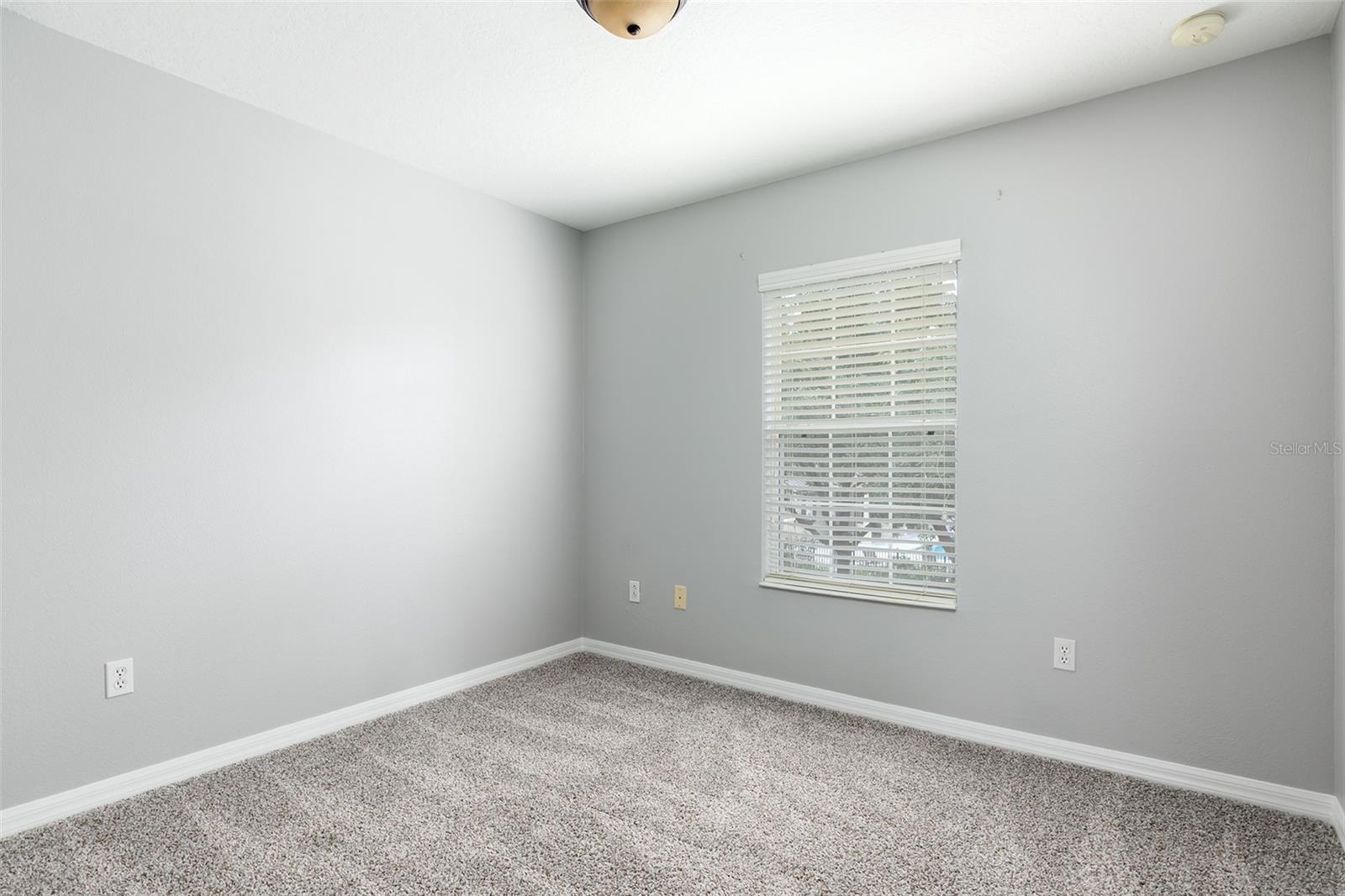 O6436284 Property Photo 14