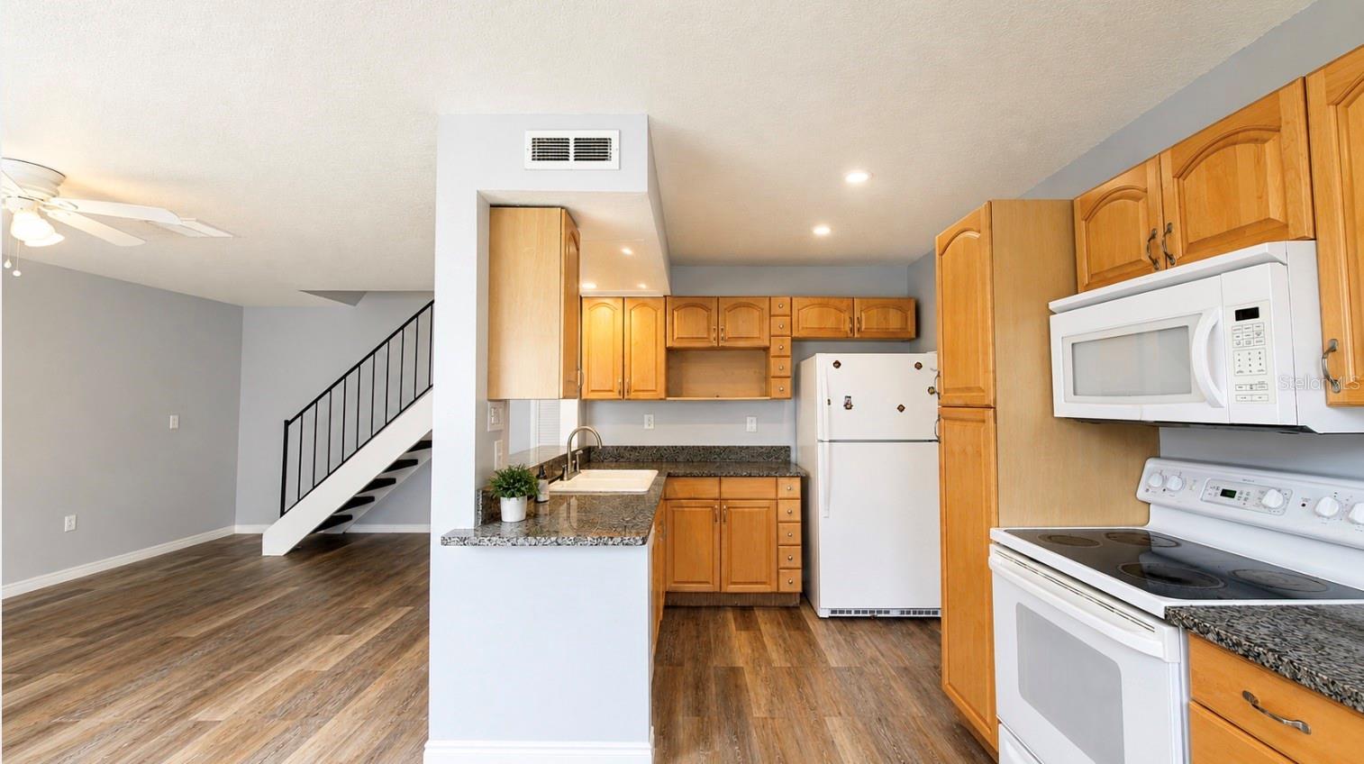 4126 Yellow Pine Ln #29-3 Property Photo 6