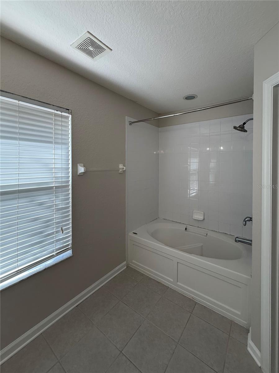 6485 Ranelagh Dr #101 Property Photo 15