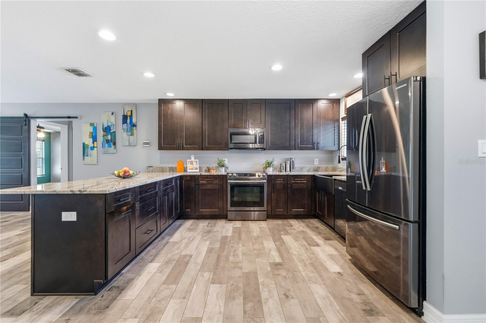 10702 William Tell Dr Property Photo 6