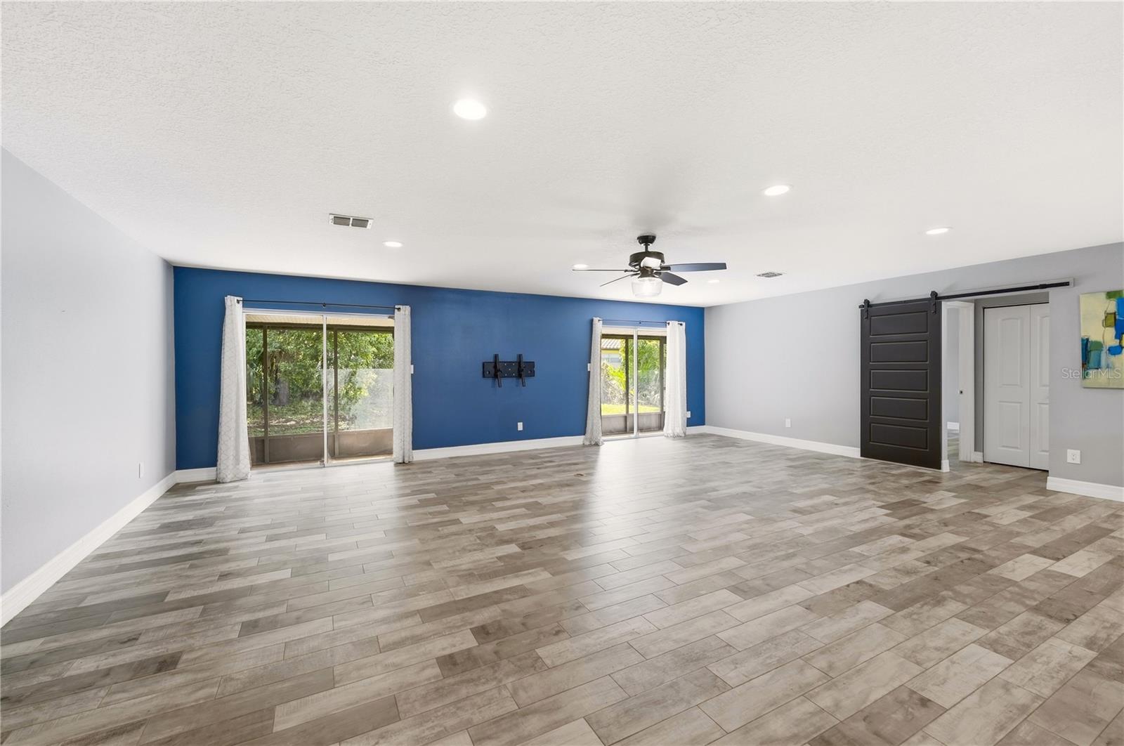 10702 William Tell Dr Property Photo 10