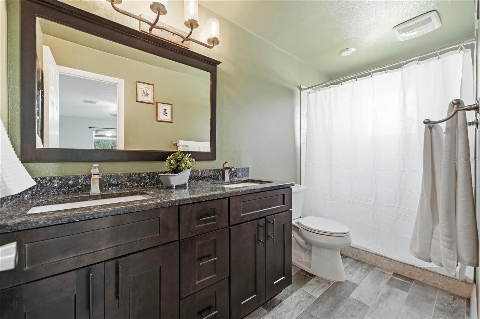 10702 William Tell Dr Property Photo 13