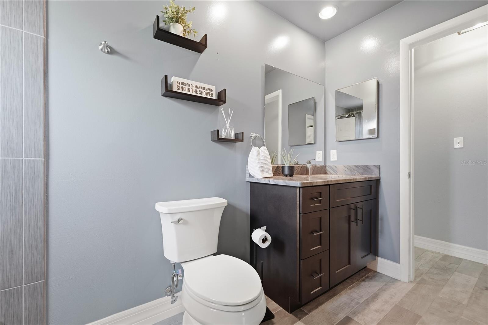 10702 William Tell Dr Property Photo 18