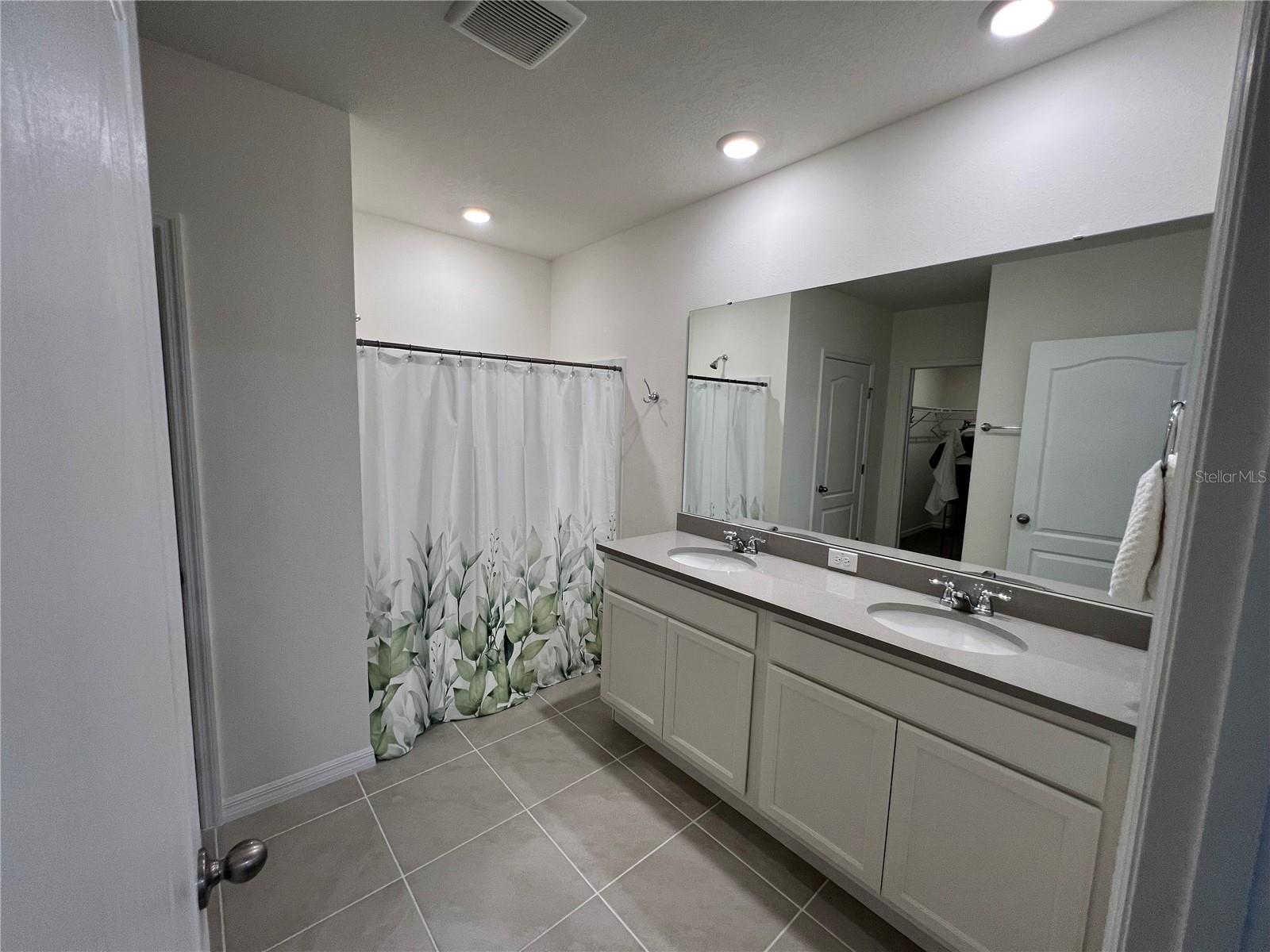 4032 Grey Heron Loop Property Photo 10