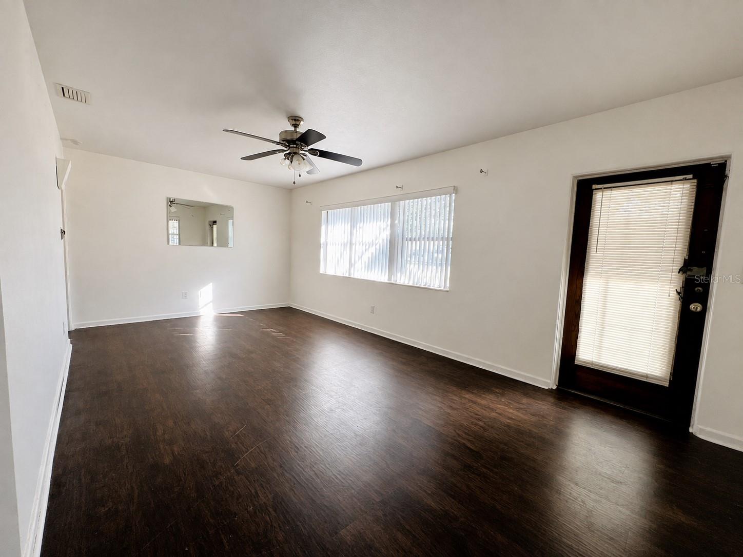 501 Avenue G Se Property Photo 6