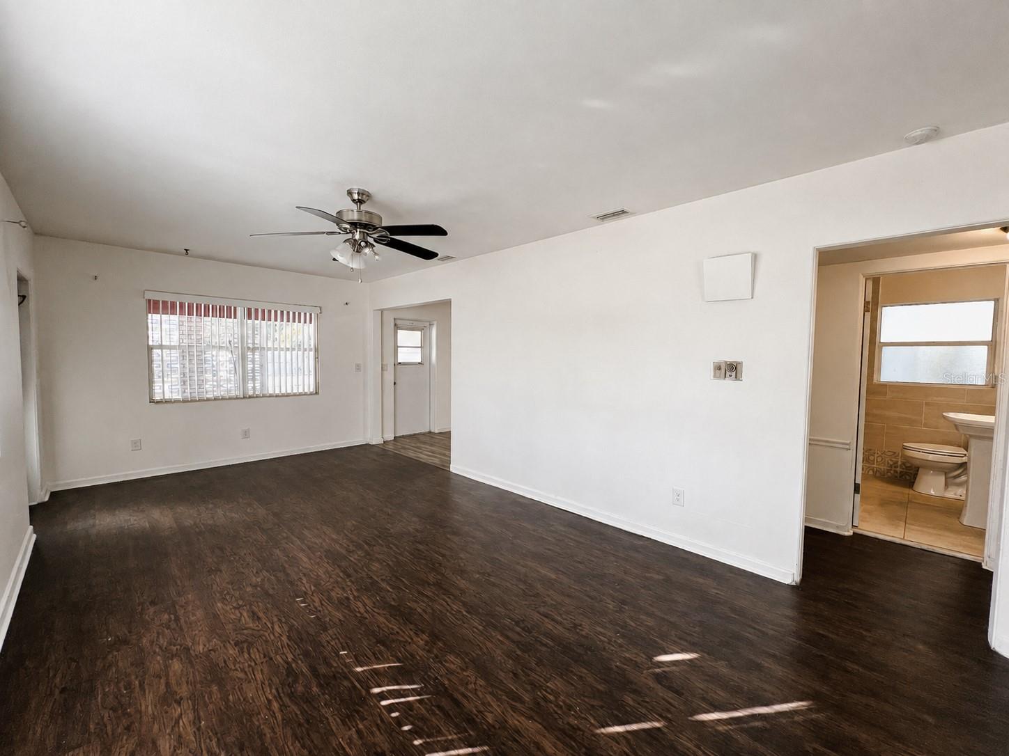 501 Avenue G Se Property Photo 8